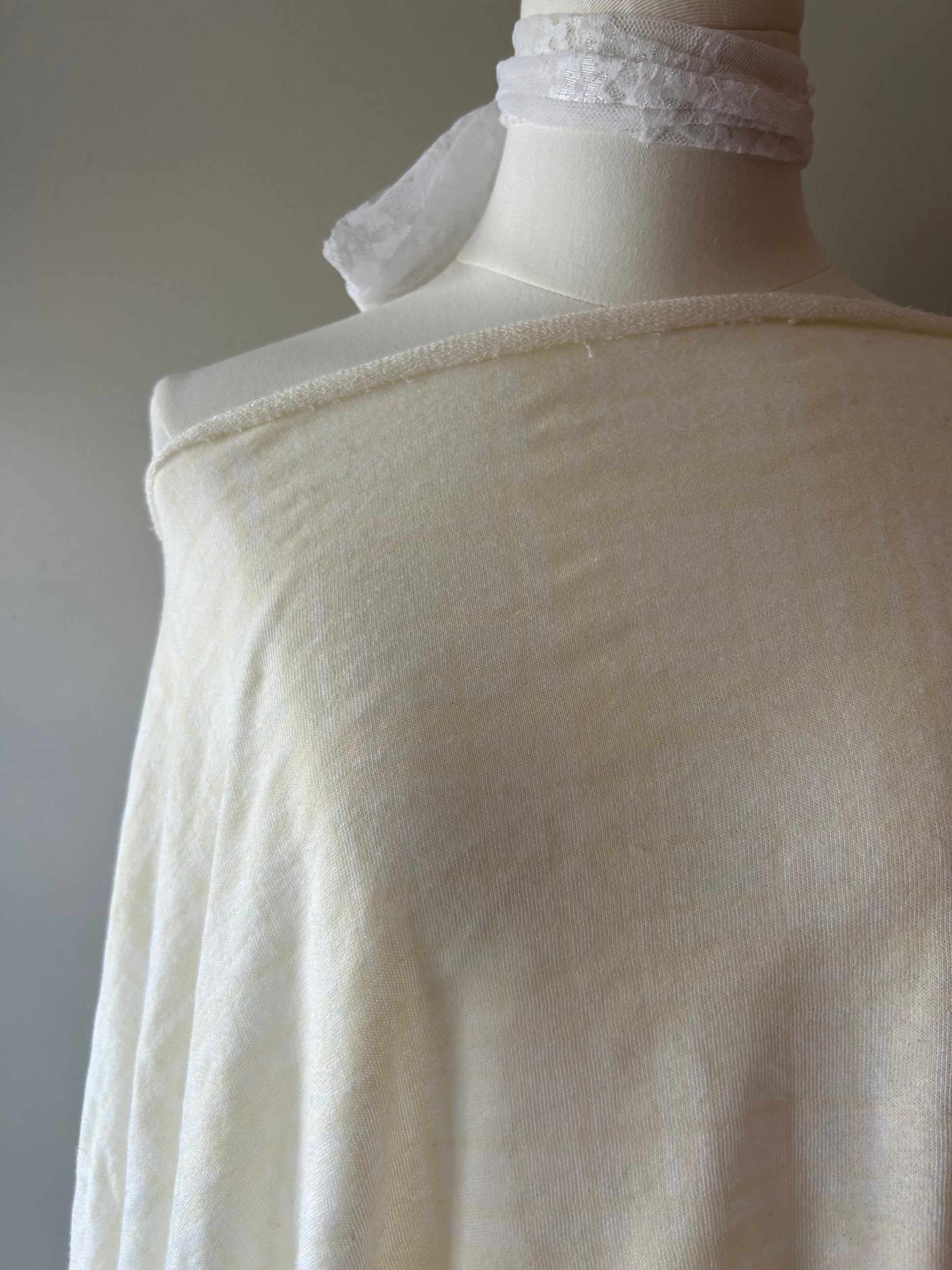 The Sylvia Sweatshirt - Butter yellow plaid