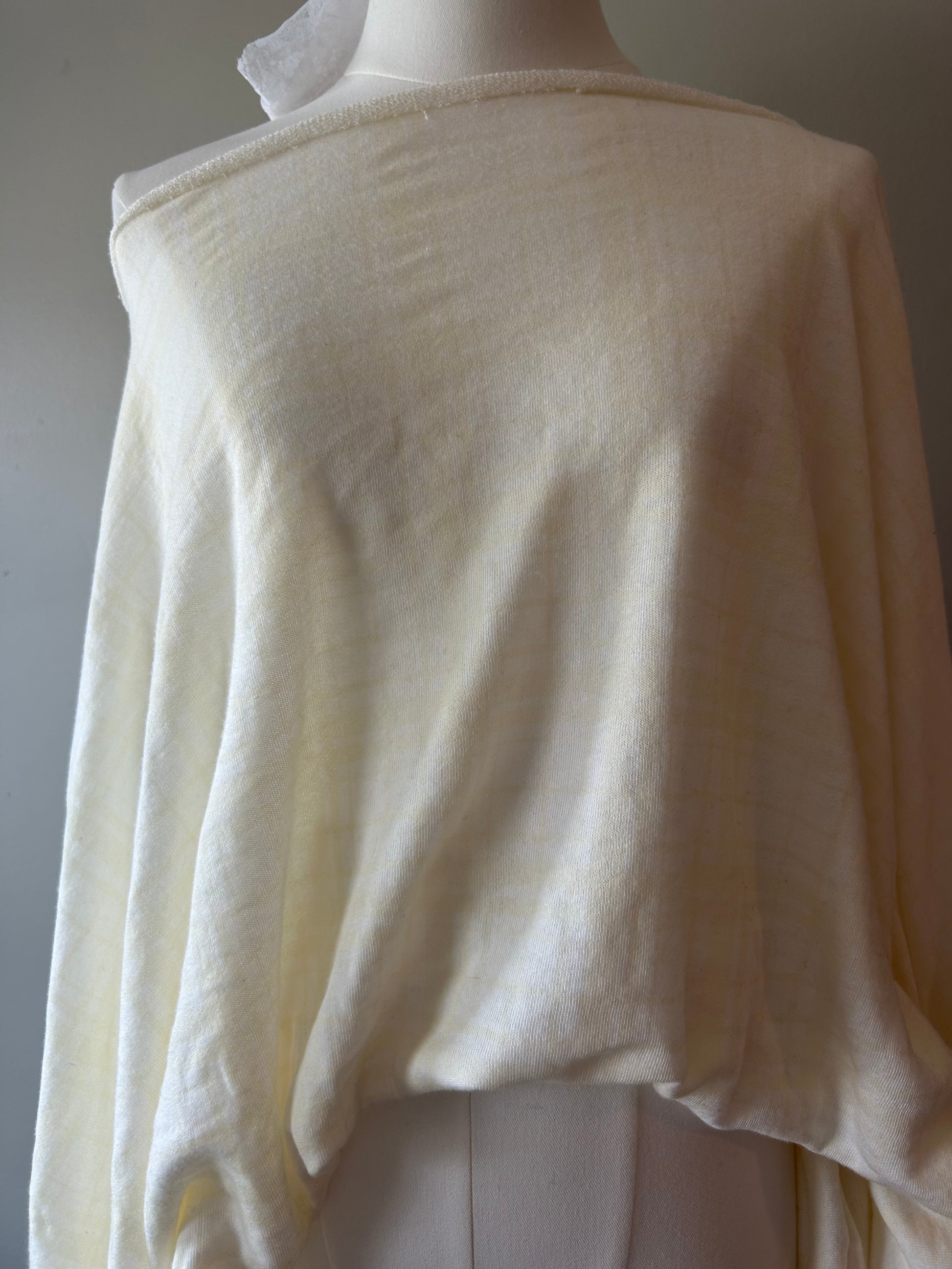 The Sylvia Sweatshirt - Butter yellow plaid